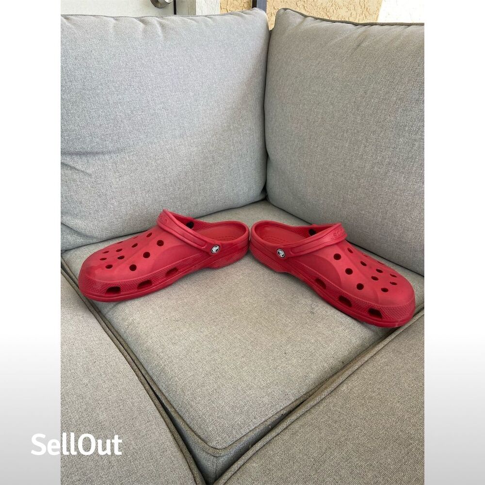 Crocs Baya Clog Red Slip-On Sandals Unisex M10/W12 Casual Summer - Picture 6 of 8